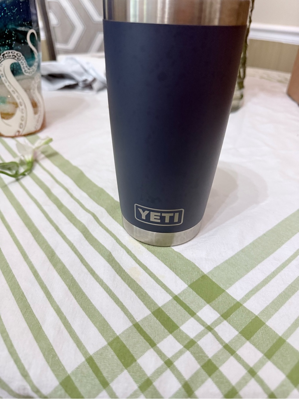 YETI Black Stainless Steel Tumbler - Insulated Travel Cup